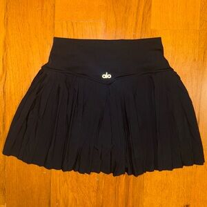 🖤ALO Pleated Skirt, Built-In Shorts, Pockets